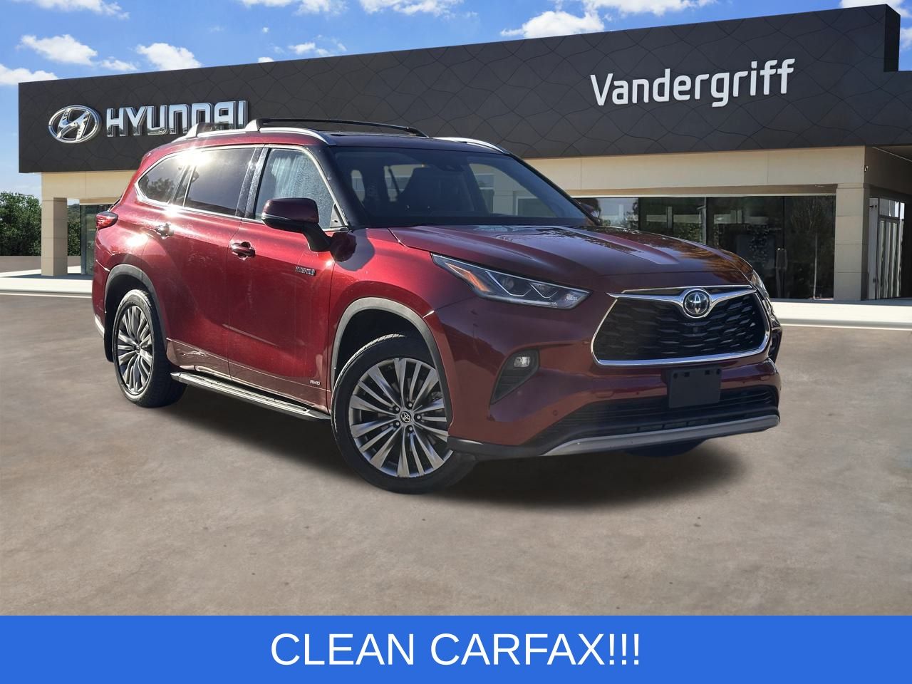 2021 Toyota Highlander Platinum's photo