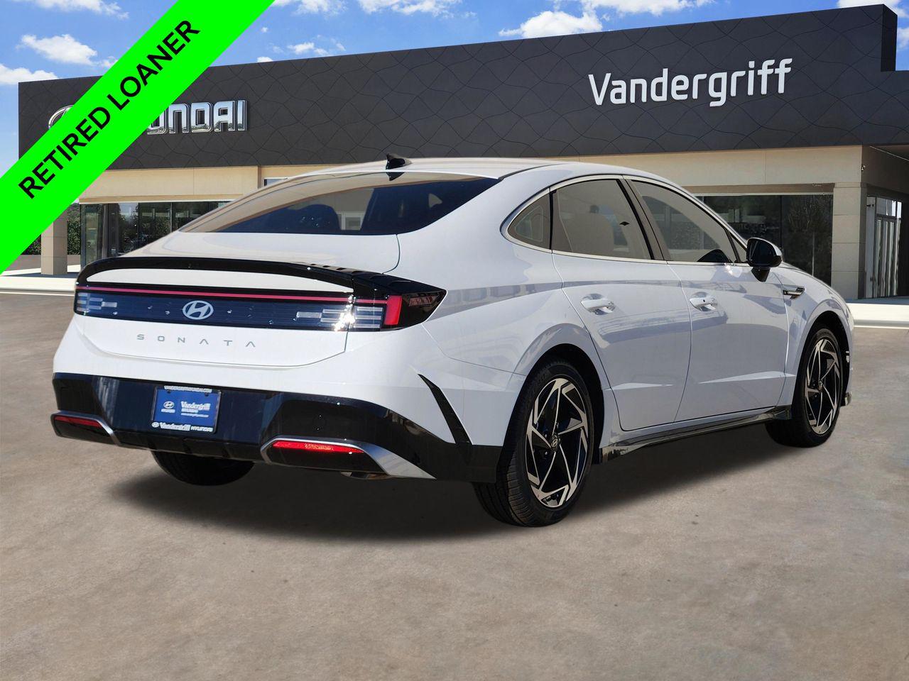 New 2026 Serenity White Hyundai SEL Sport image 4