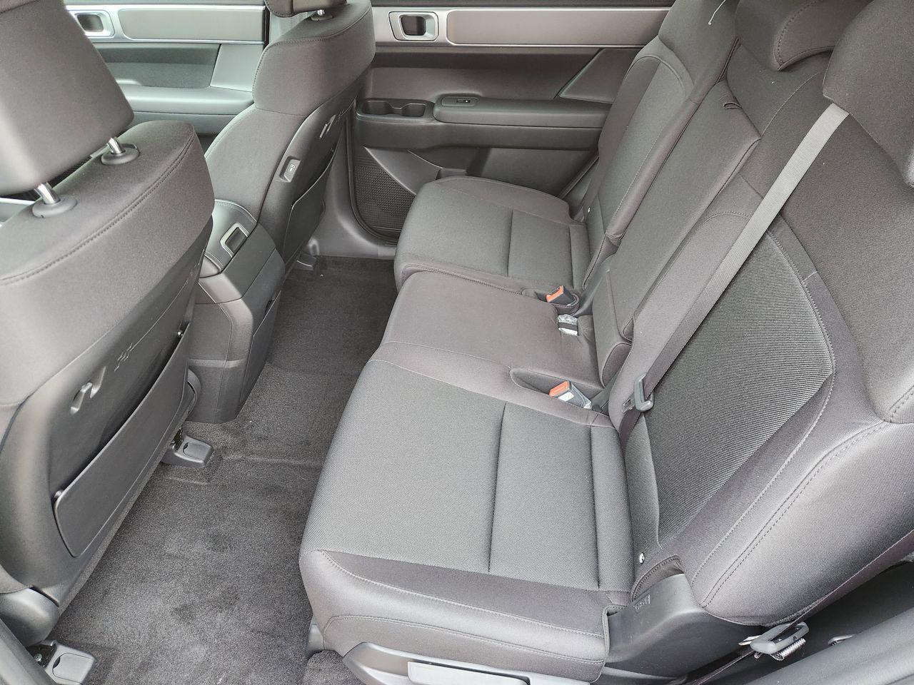 New 2026 S3B Black Hyundai SE FWD image 28