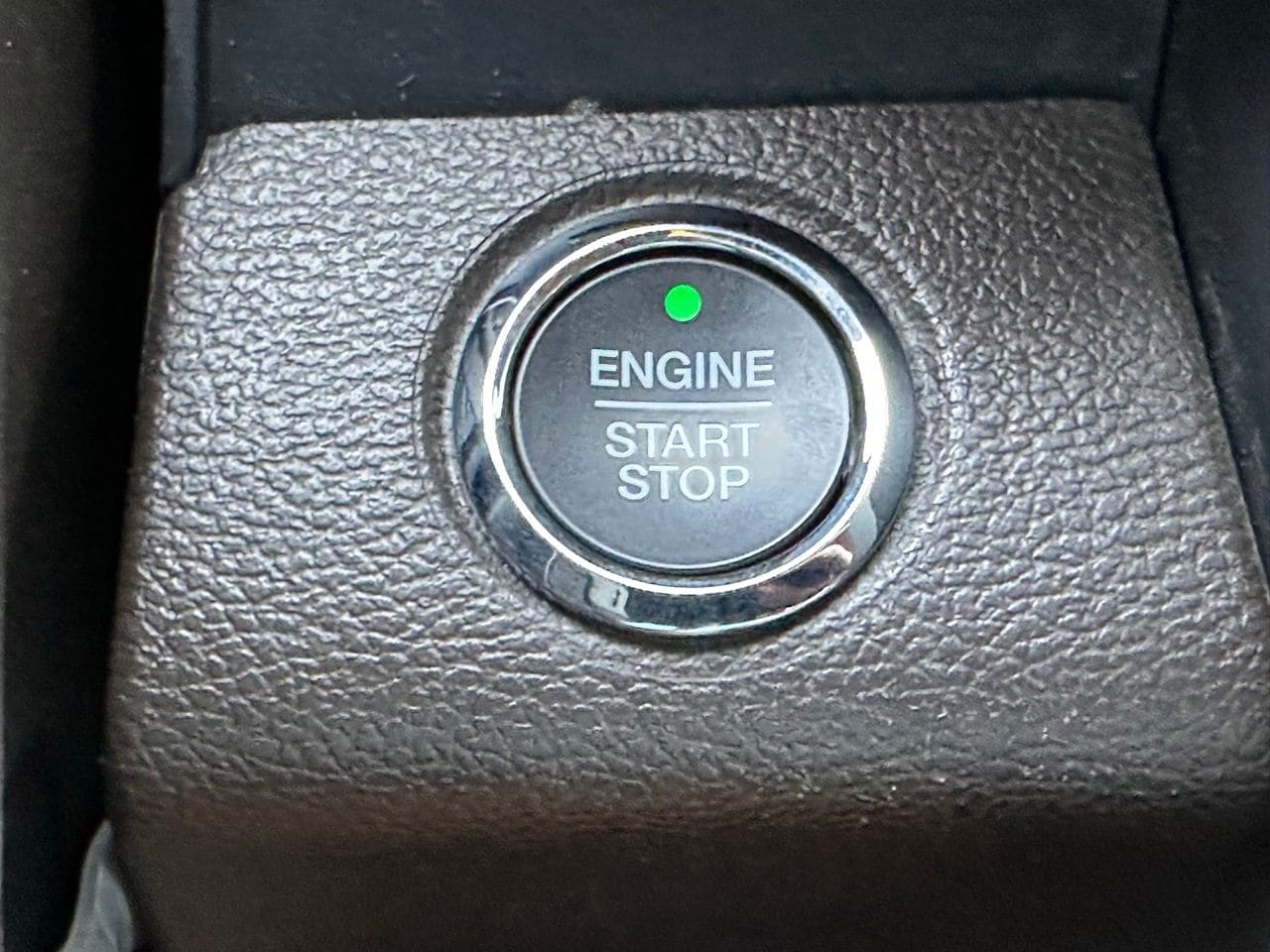 Used 2022 Oxford White Ford King Ranch image 29