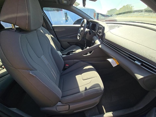 Used 2025 Intense Blue Hyundai SEL Sport image 12