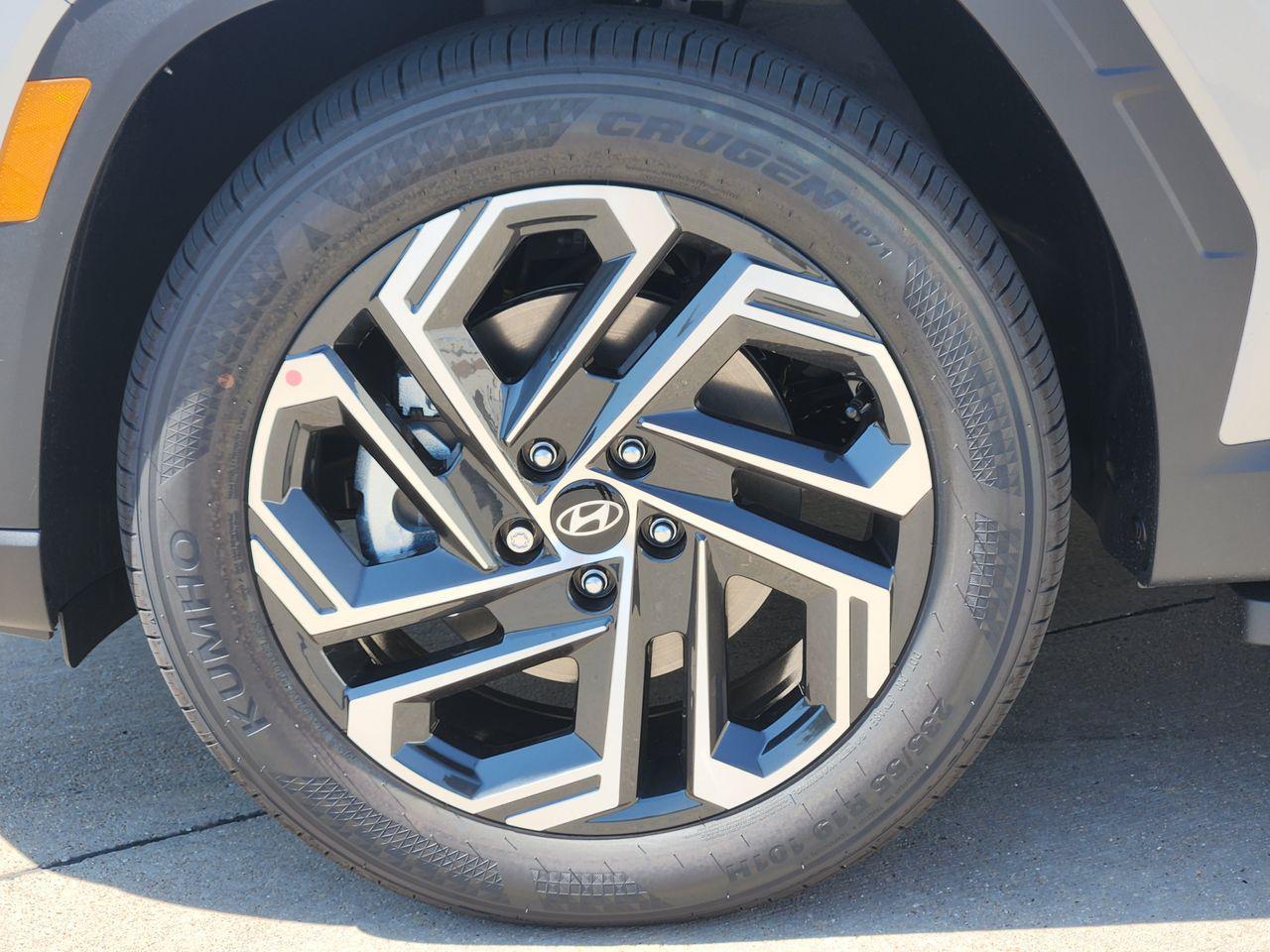 New 2026 Shimmering Silver Hyundai SEL Plus FWD image 7