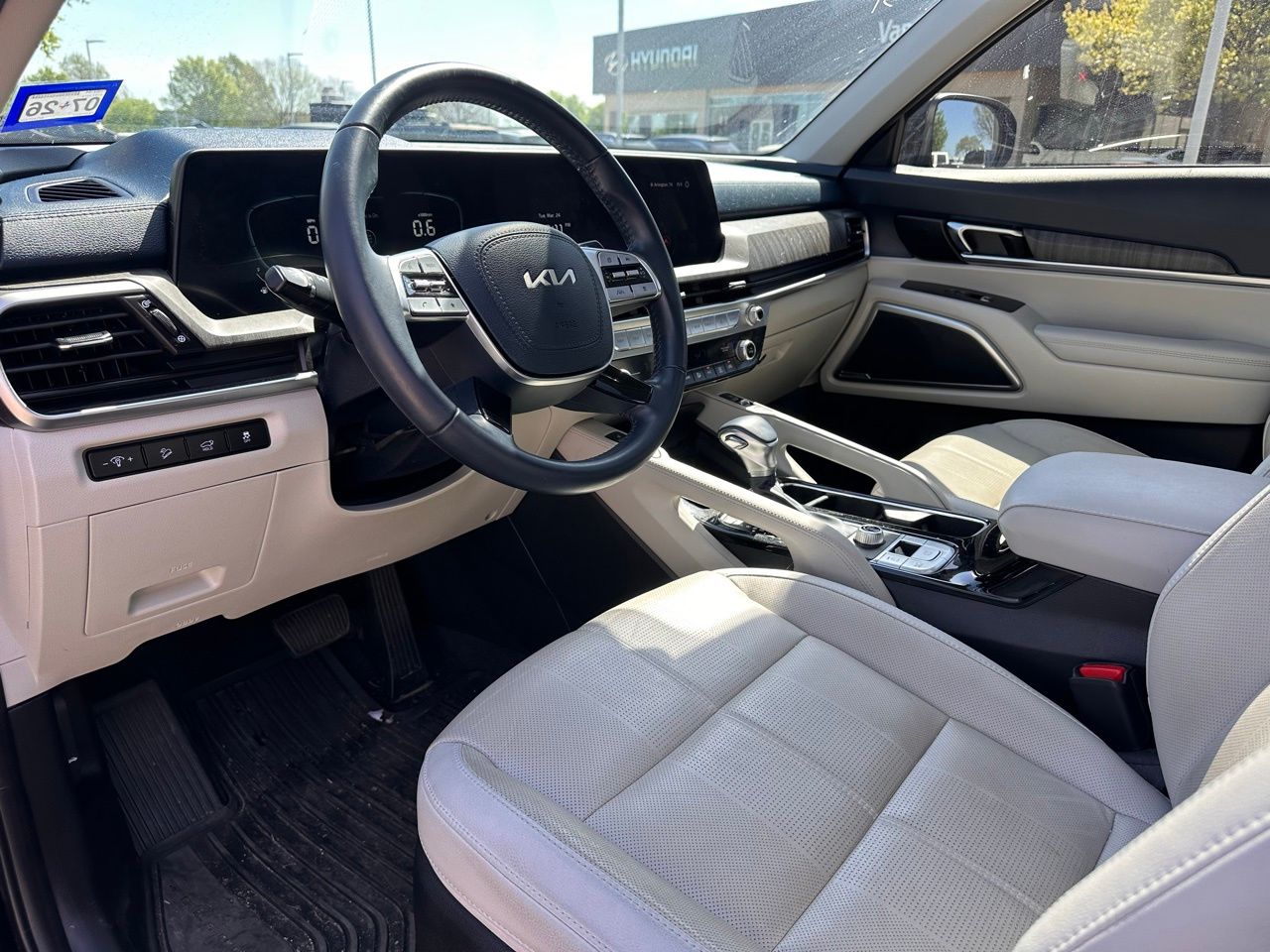 Used 2024 Ebony Black Kia EX image 23