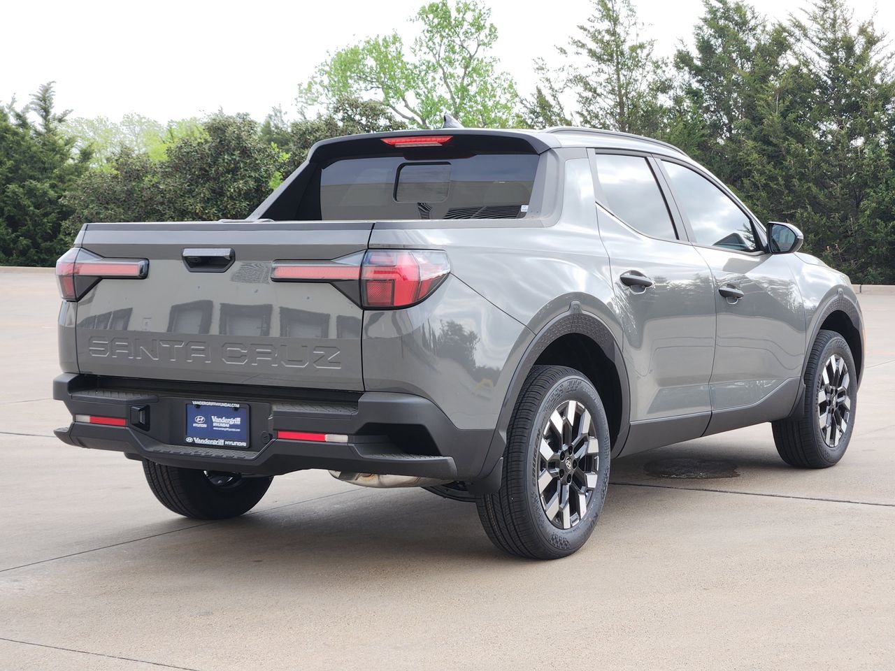 New 2026 NT2 Gray Hyundai SEL Activity FWD image 4