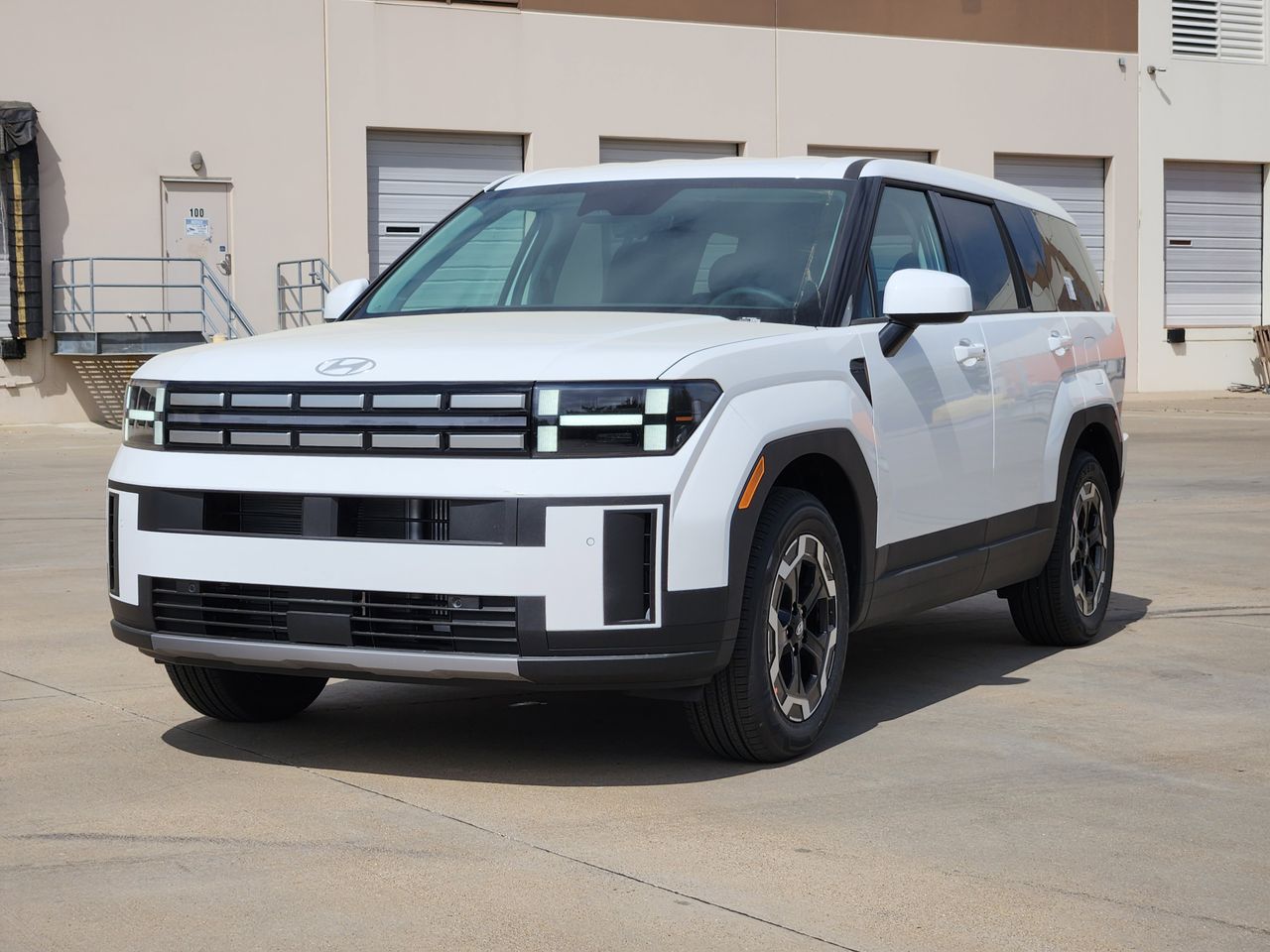 New 2026 W6H White Hyundai SE FWD image 2