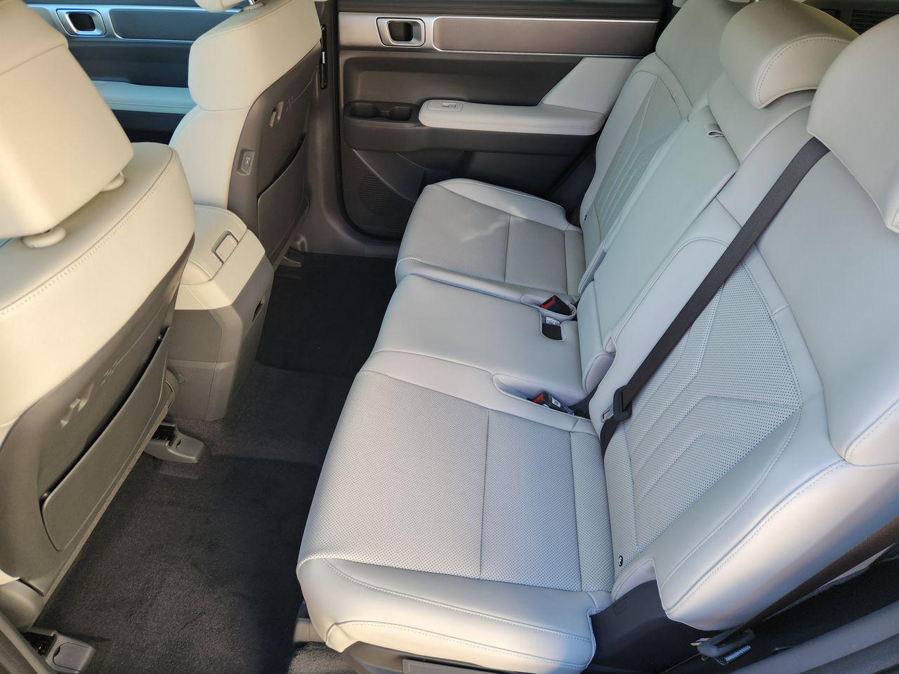 New 2026 S3B Black Hyundai SEL FWD image 29