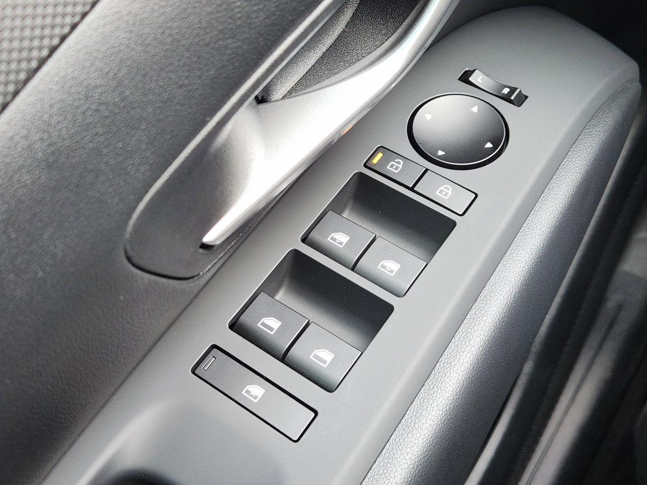 New 2026 R2T Silver Hyundai SEL FWD image 21