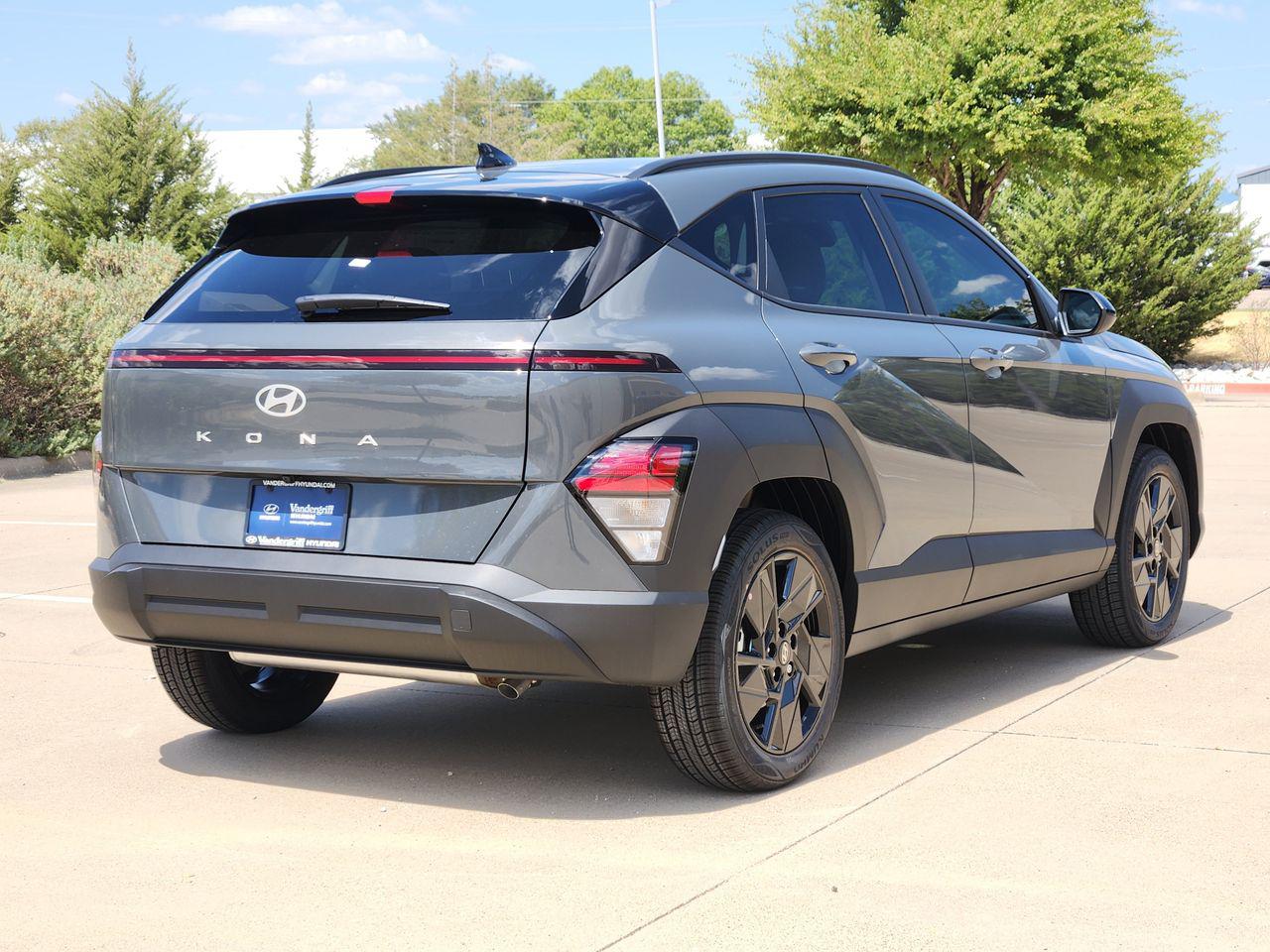 New 2027 Ecotronic Gray Pearl Hyundai SEL Sport FWD image 4