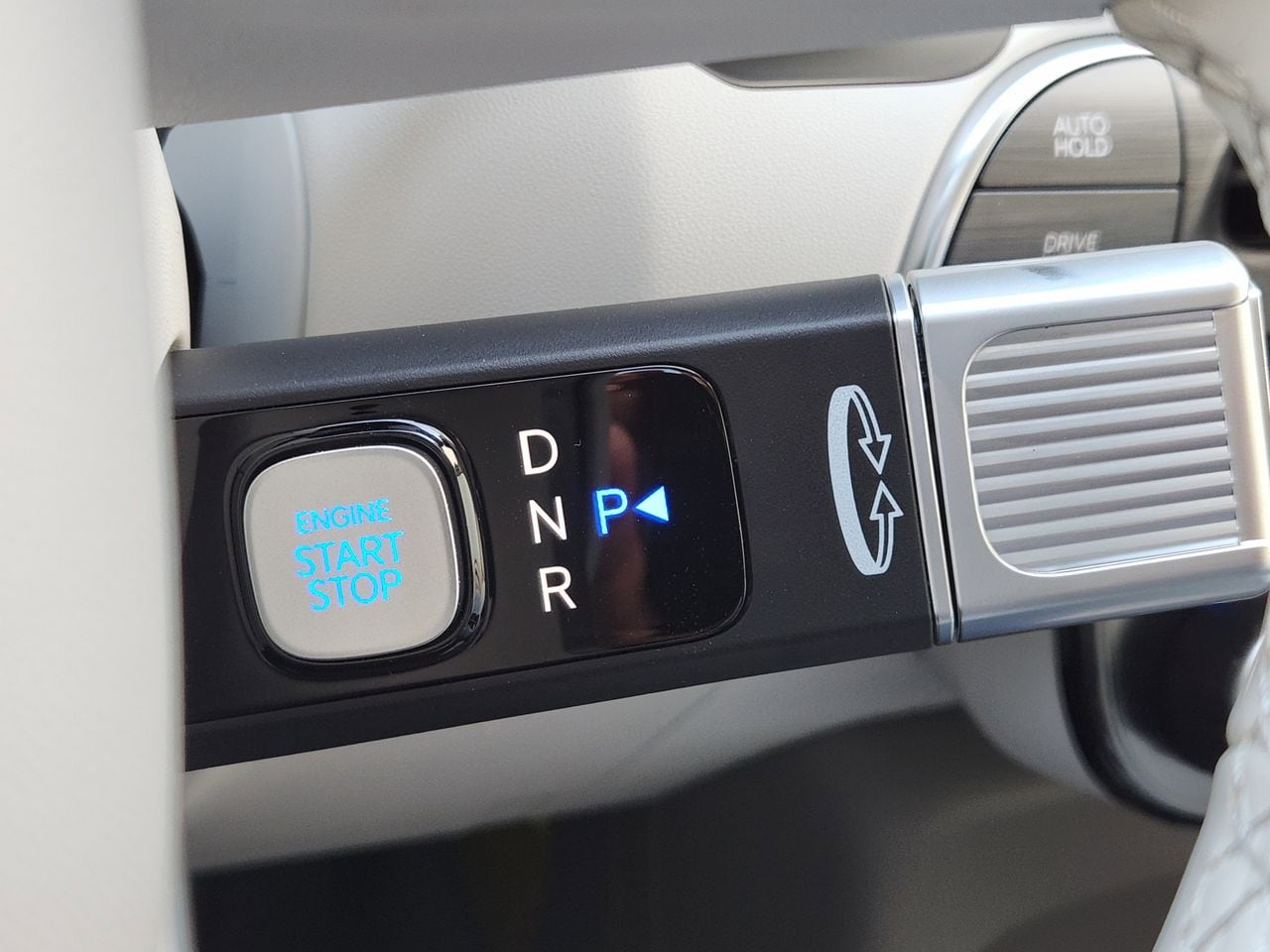 New 2026 WC9 White Hyundai SEL FWD image 17