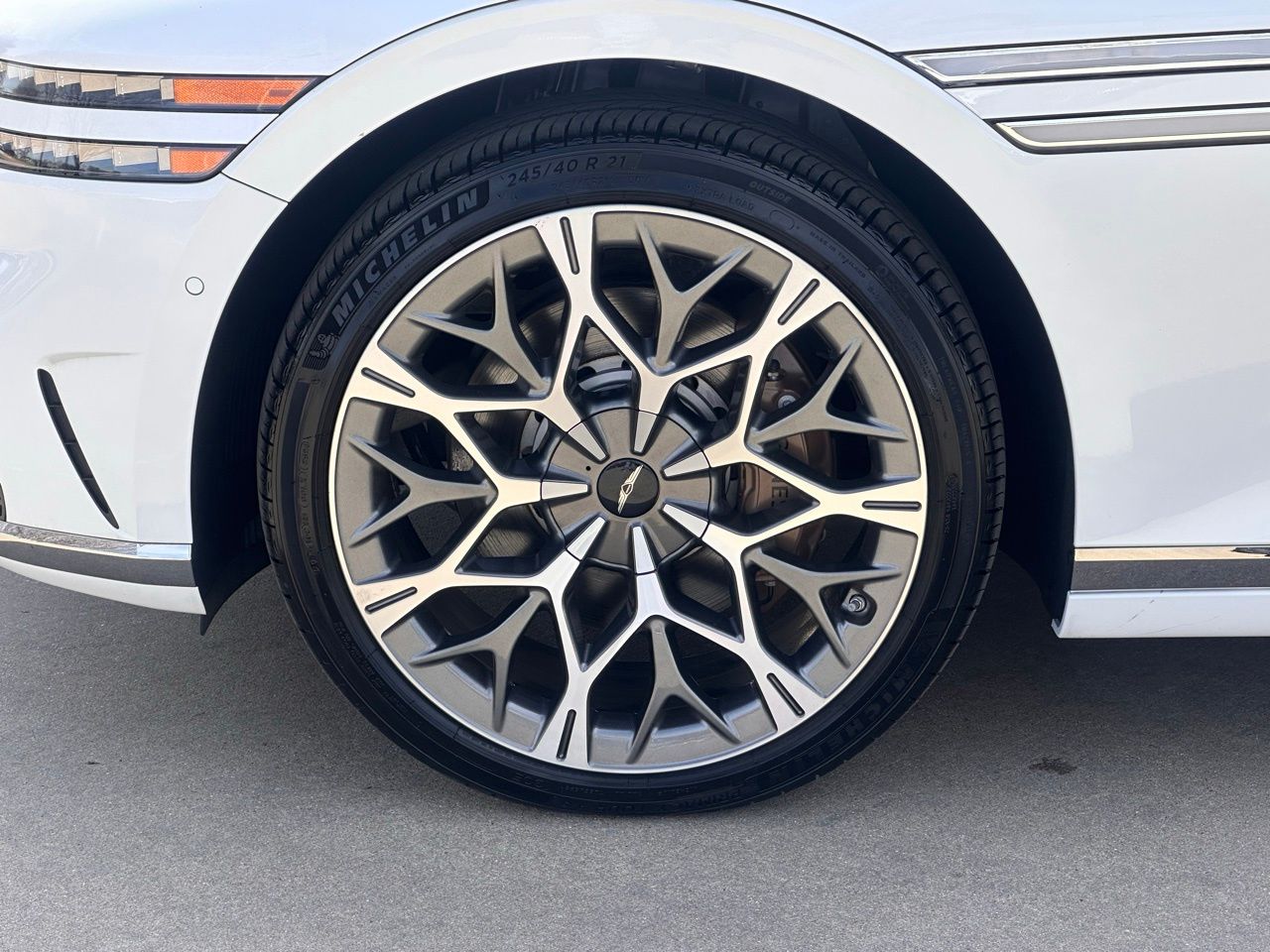 Used 2025 Uyuni White Genesis 3.5T e-SC image 7