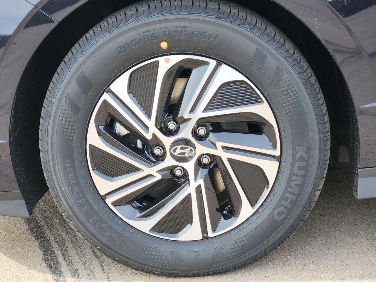 New 2026 Carbon Blue Hyundai Blue image 7