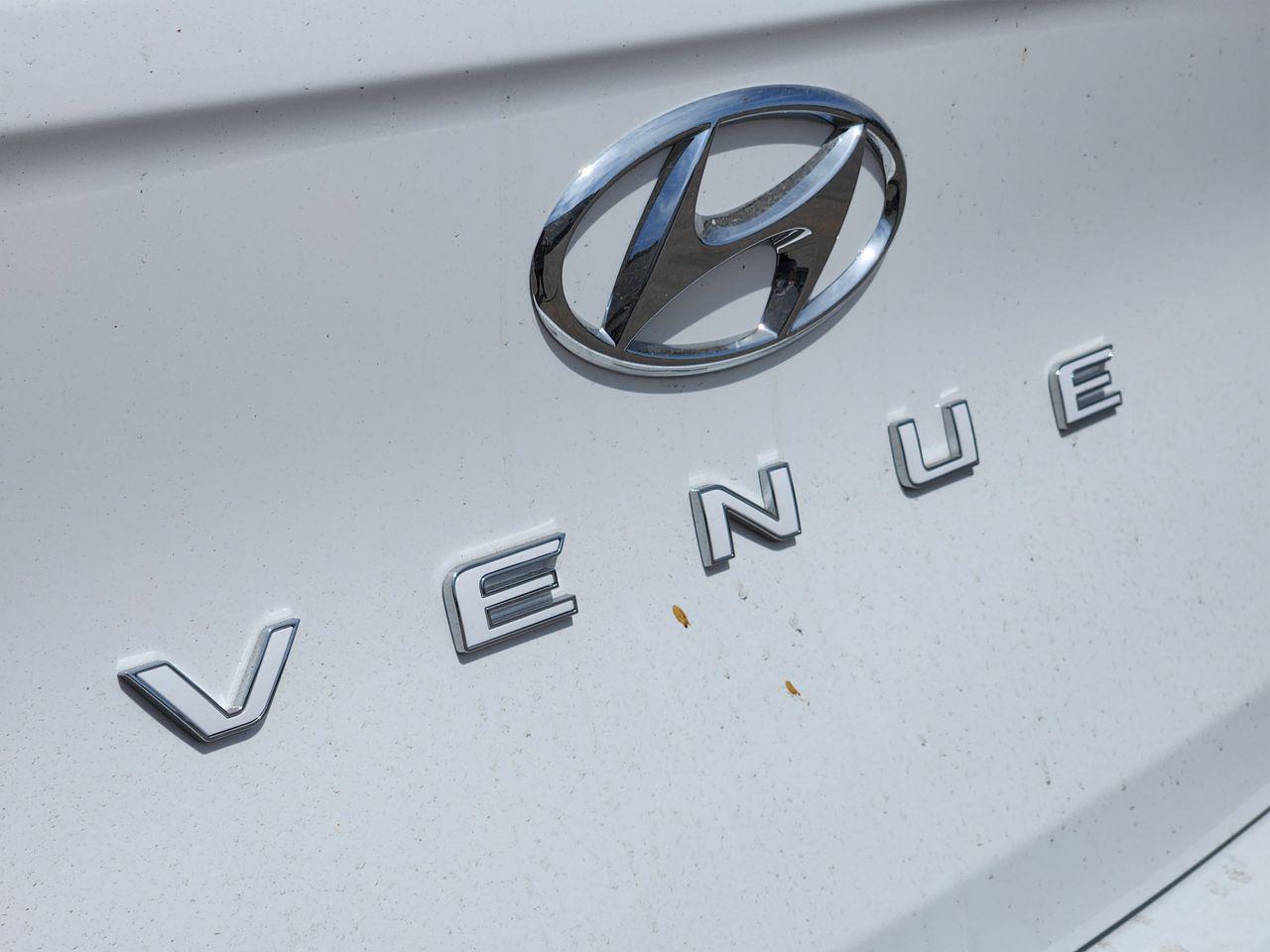 New 2026 SAW White Hyundai SEL image 8