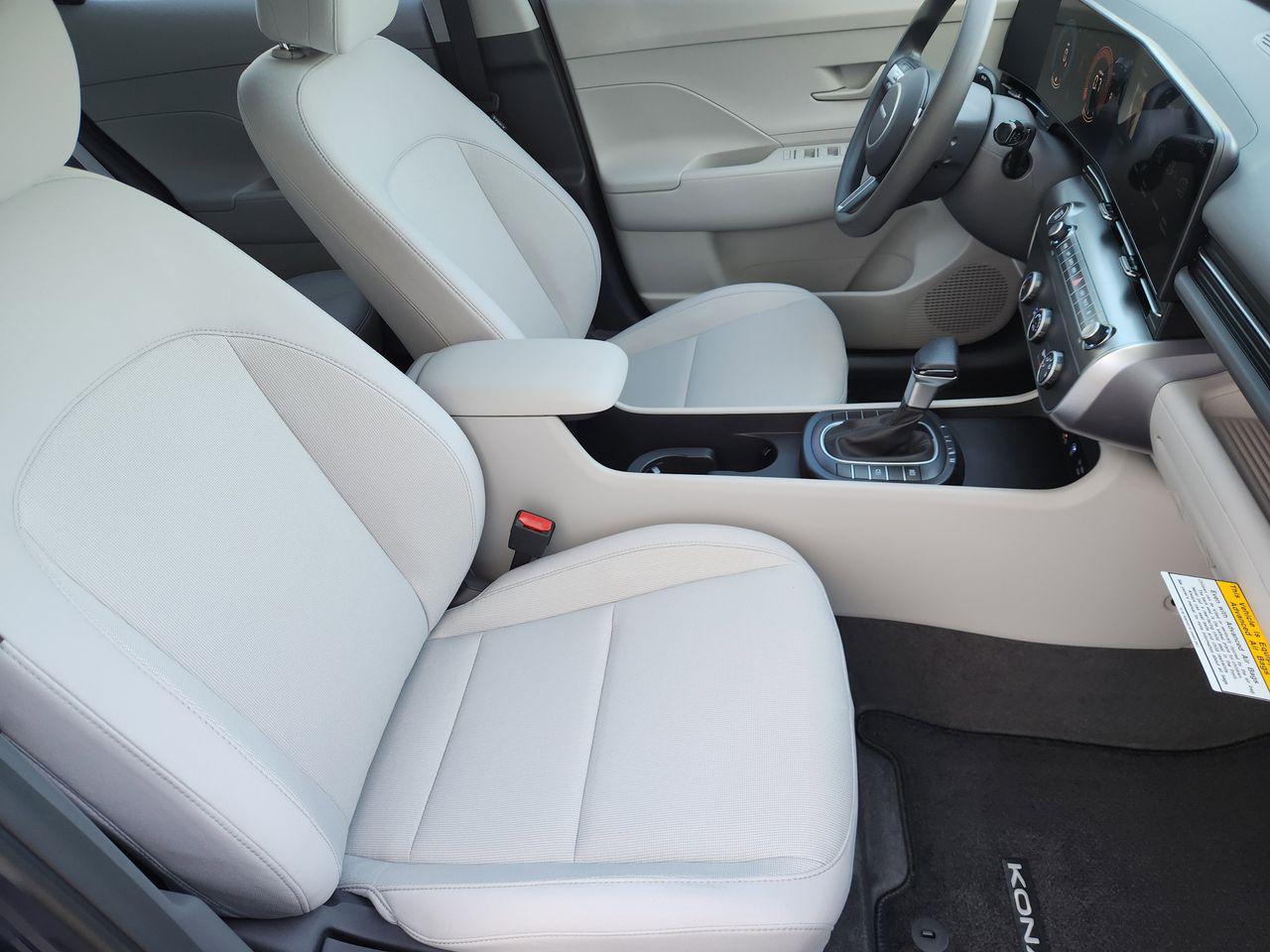 New 2026 TN6 Blue Hyundai SE FWD image 10