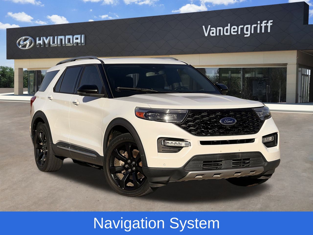 2020 Ford Explorer Platinum's photo