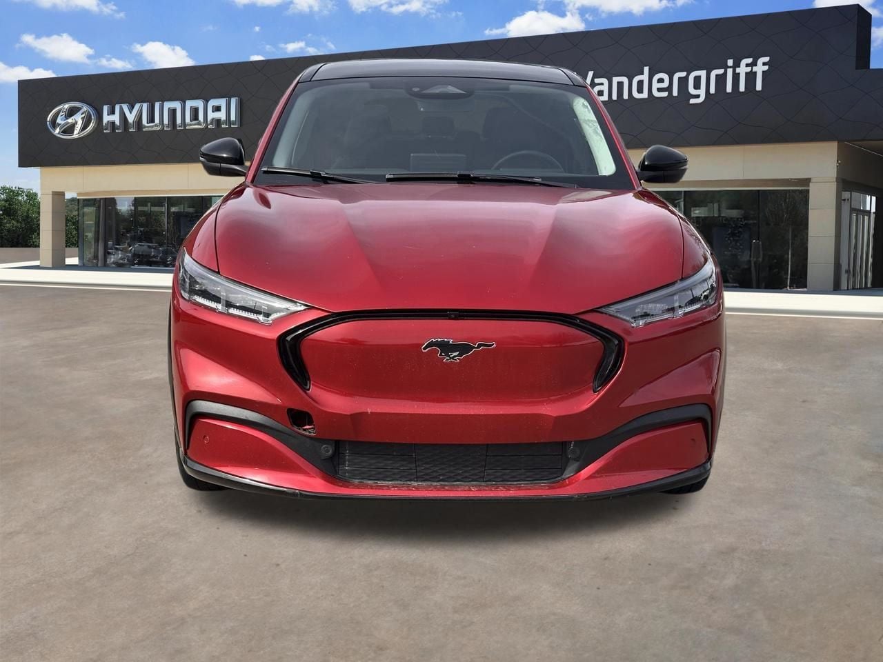Used 2023 Rapid Red Tinted Ford Premium image 5