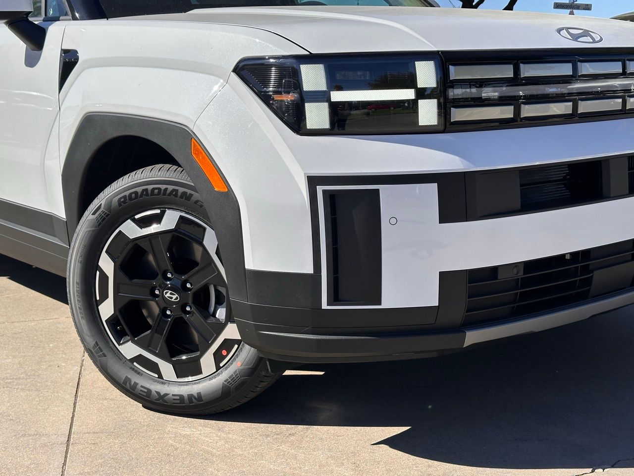 2026 Hyundai Santa Fe SEL photo 2