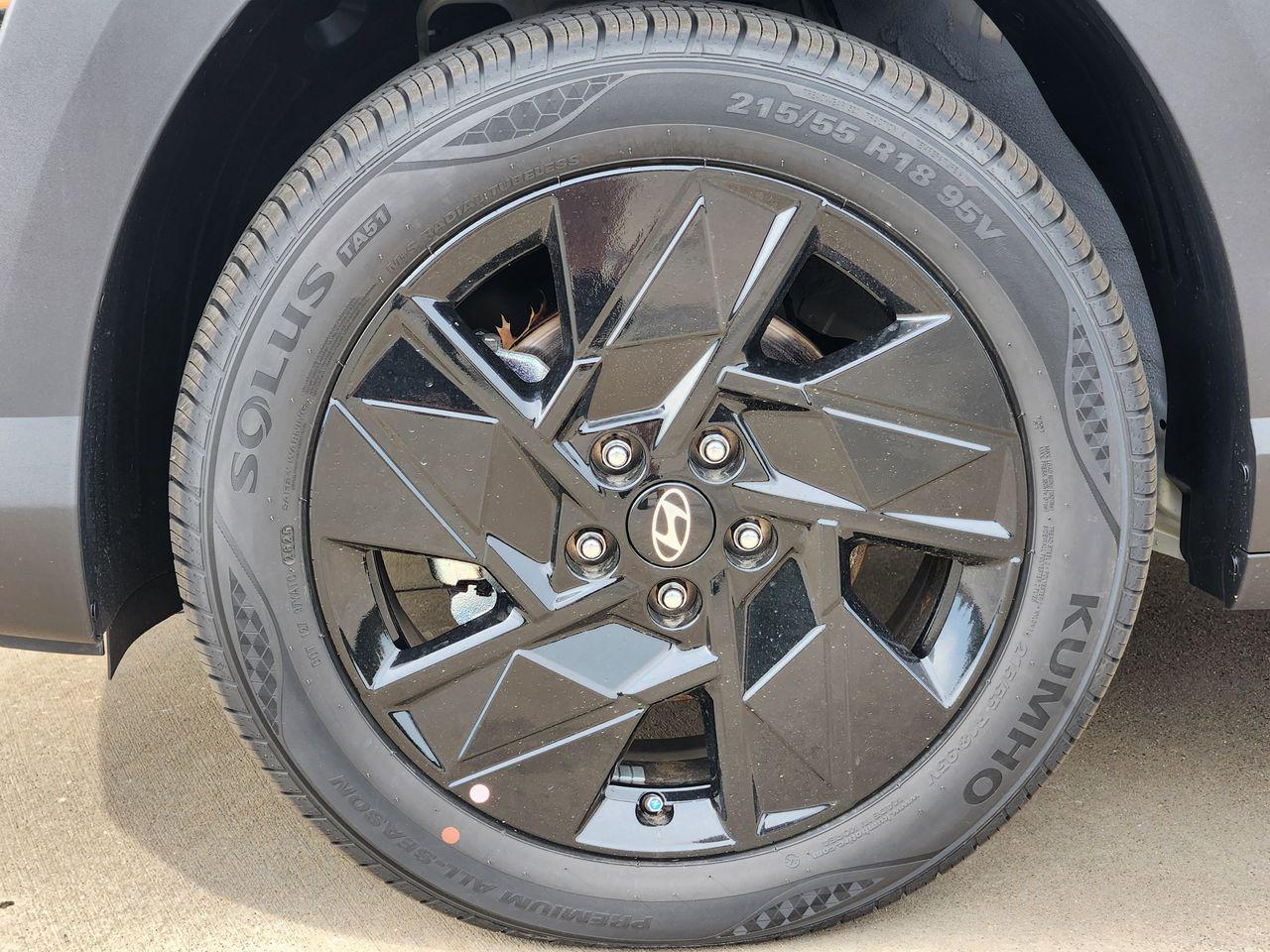 New 2026 C5G Gray Hyundai SEL Sport FWD image 9