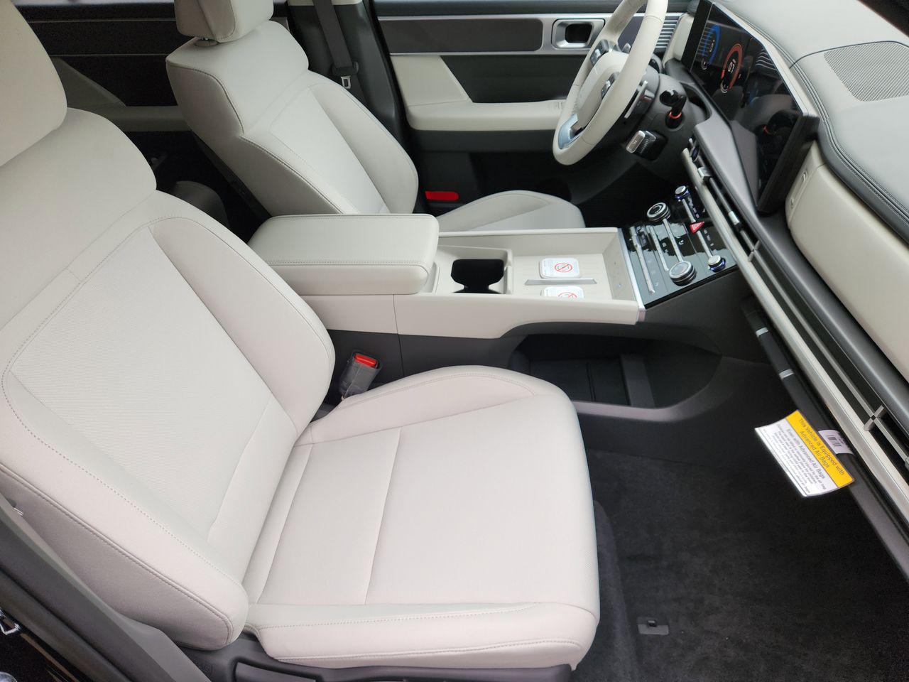 New 2026 Phantom Black Hyundai SE FWD image 10