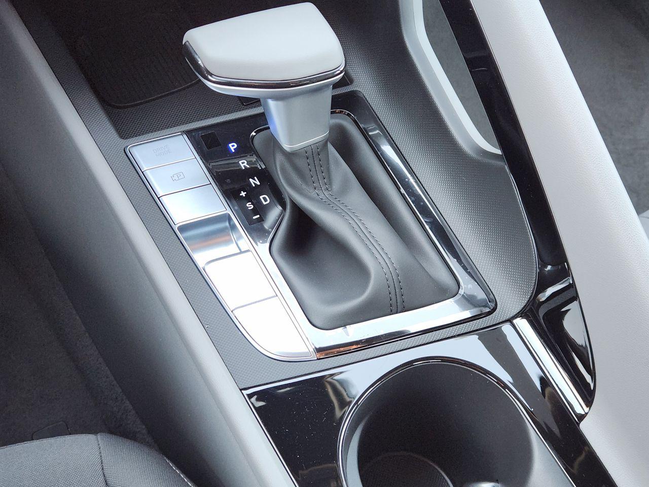 New 2026 Serenity White Hyundai SEL Sport Premium image 18