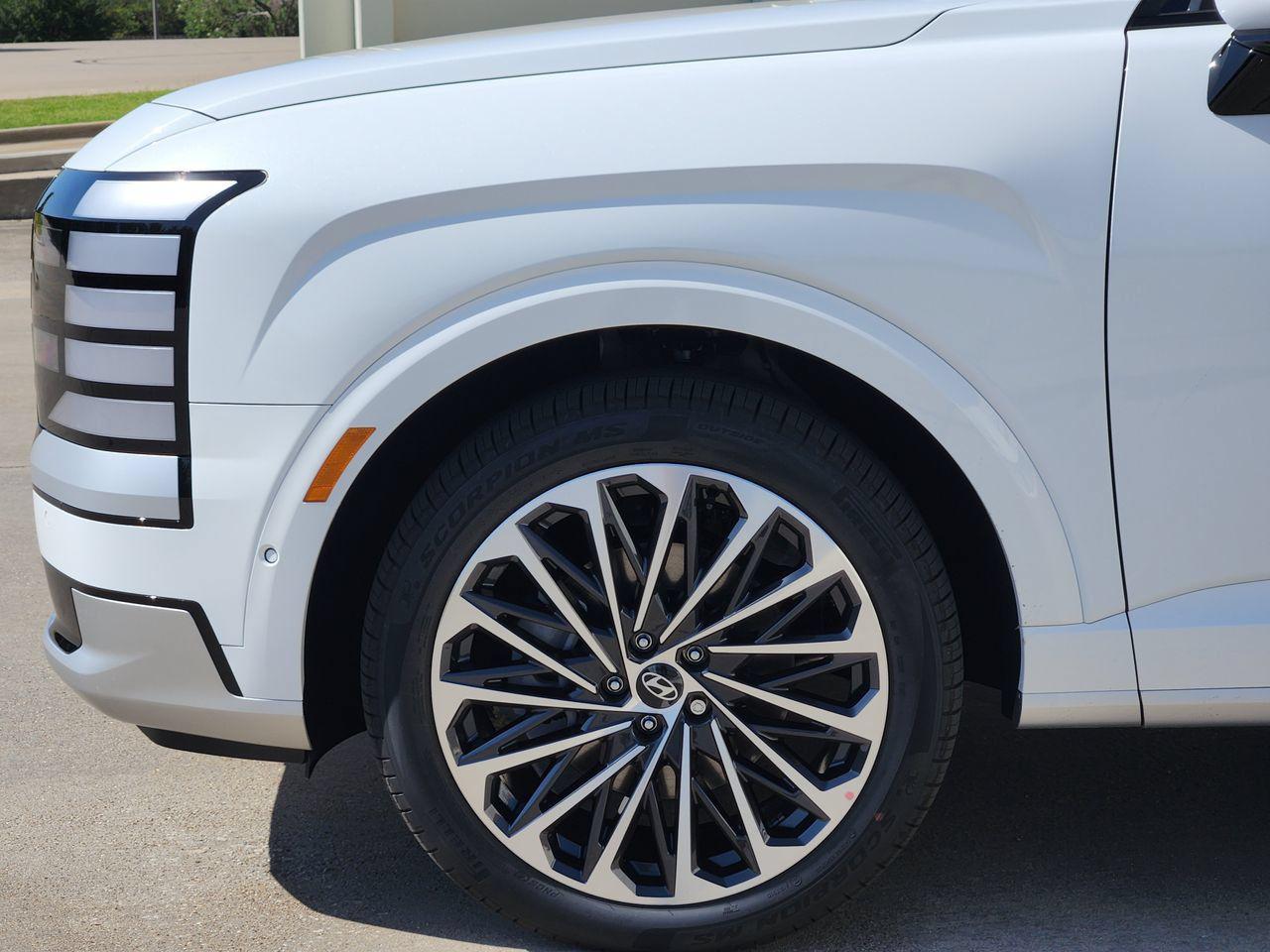 New 2027 Creamy White Pearl Hyundai Calligraphy image 5