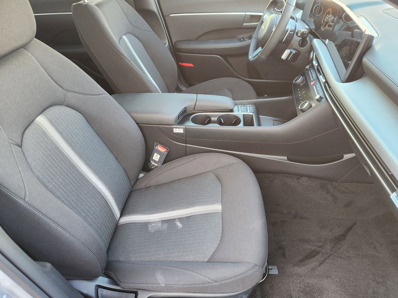 New 2026 T4A Silver Hyundai SEL Sport image 10