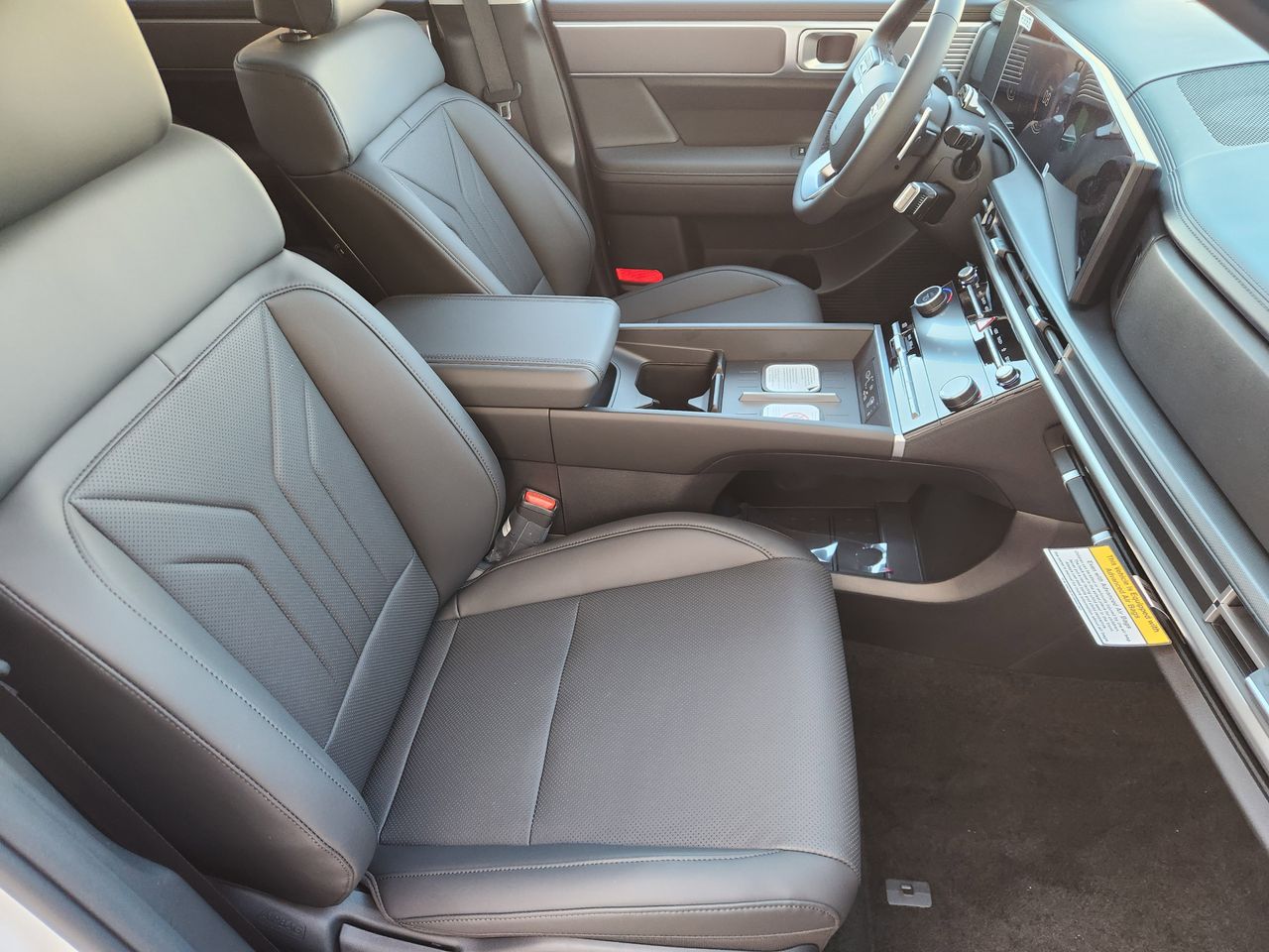 New 2026 W6H White Hyundai SEL FWD image 10