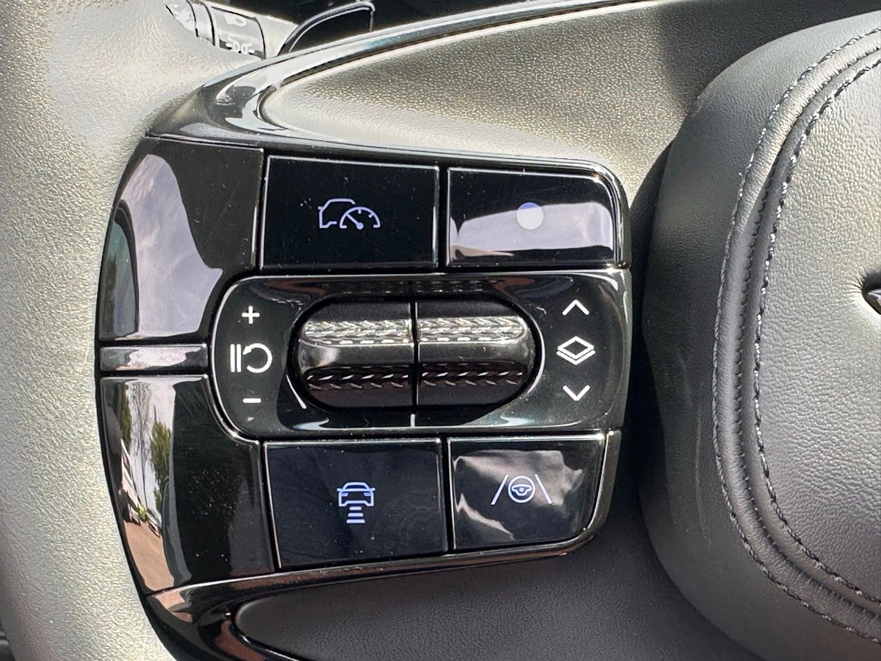 Used 2026 Uyuni White Genesis 3.5T e-SC image 31