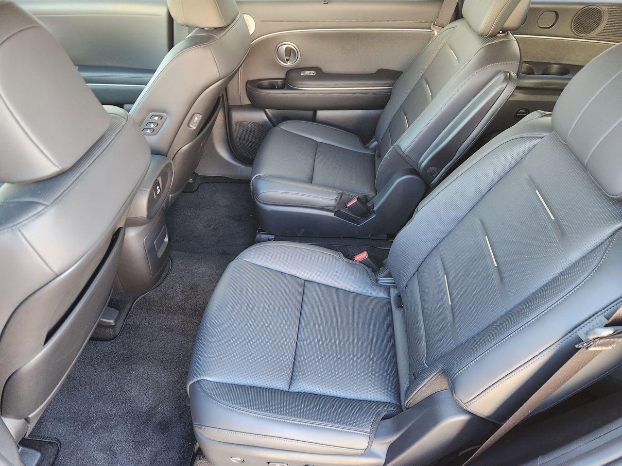 New 2026 Abyss Black Pearl Hyundai Calligraphy image 26