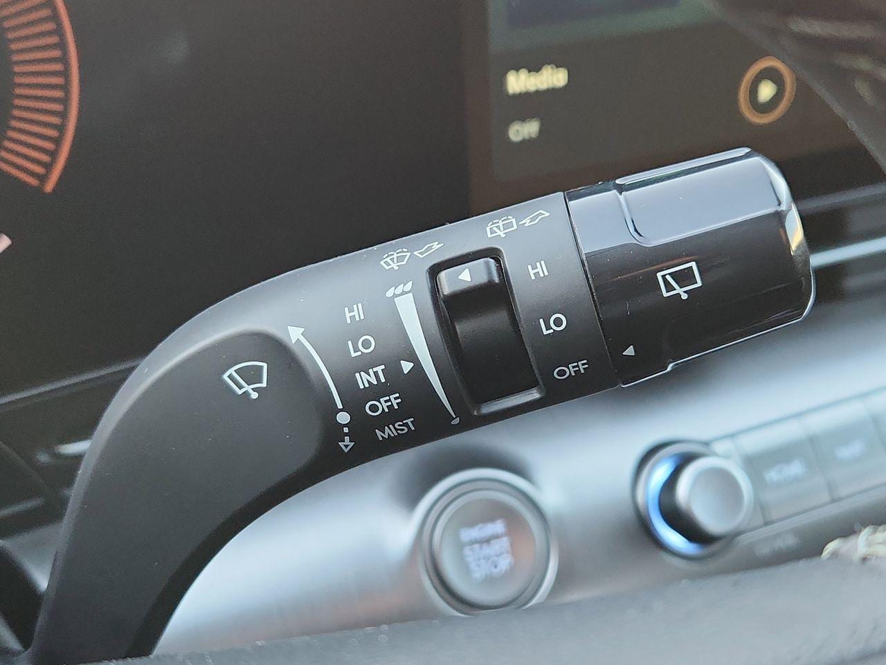 New 2026 SAW White Hyundai SEL Sport FWD image 28