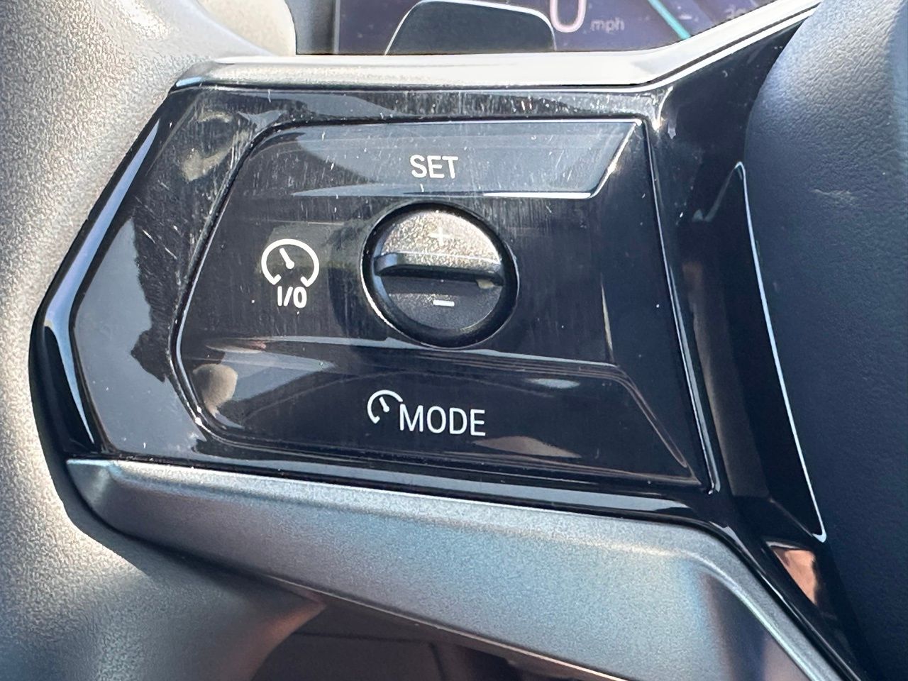 Used 2024 Dark Graphite BMW 530i image 33