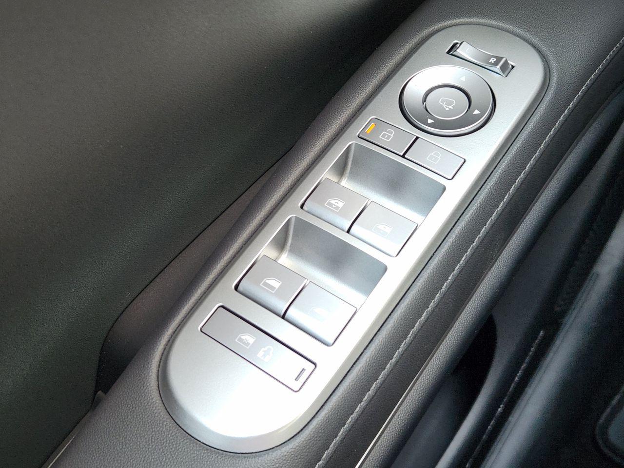 New 2027 Abyss Black Pearl Hyundai Blue SEL Premium 7P image 22