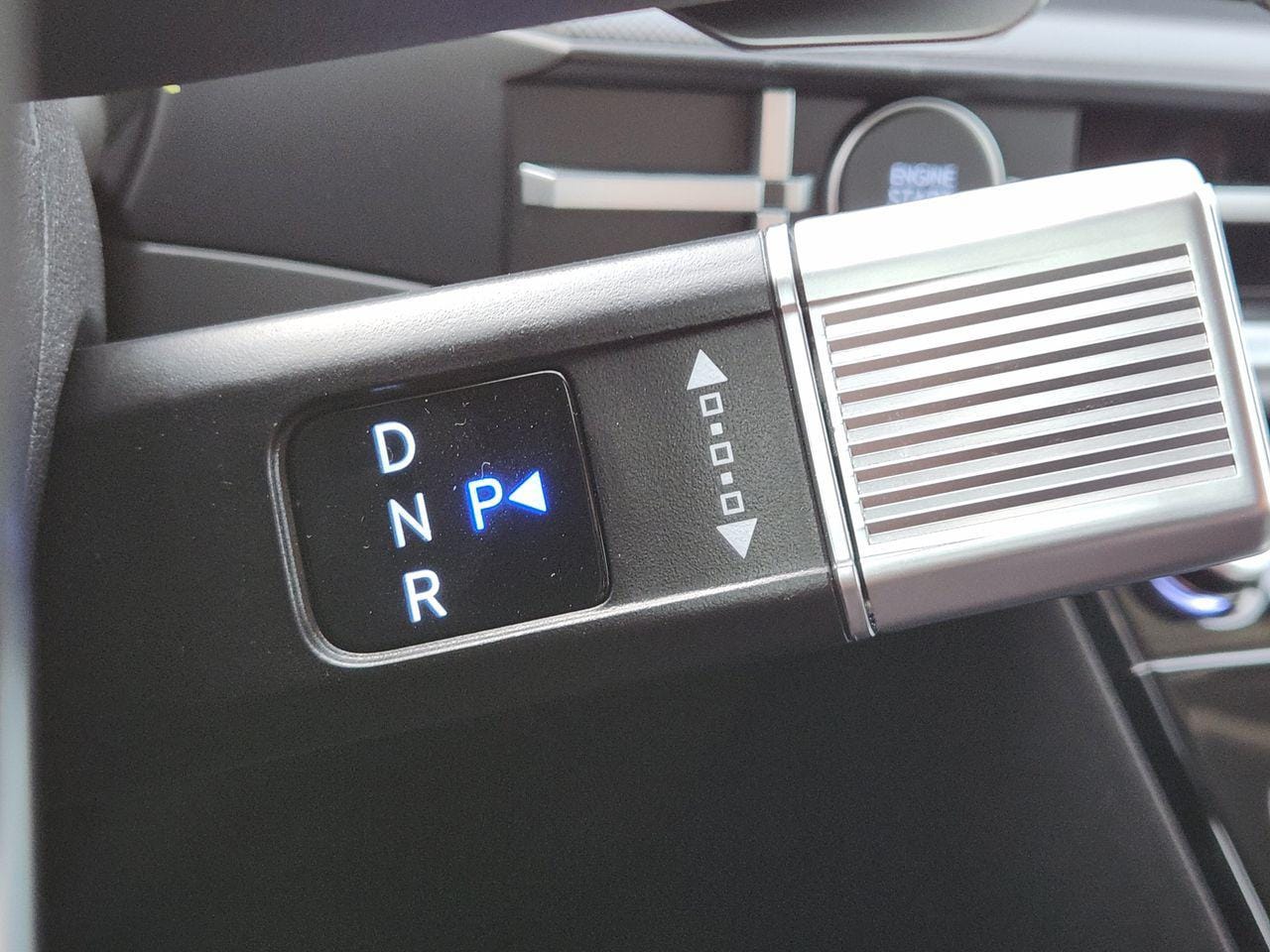 New 2027 Serenity White Hyundai SE FWD image 17