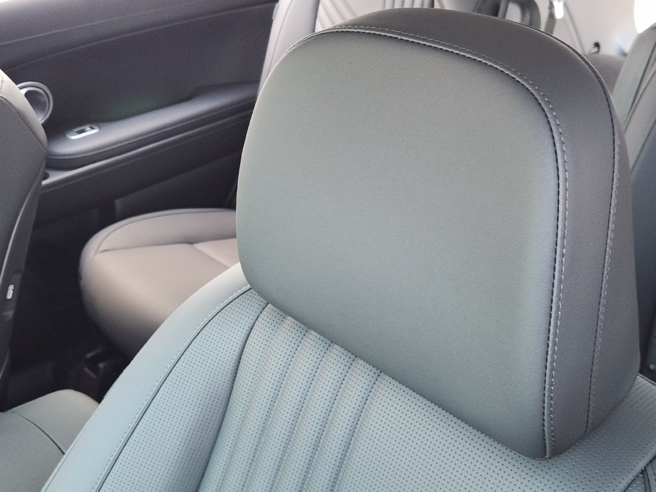 New 2027 Creamy White Pearl Hyundai Blue SEL Premium 7P image 13