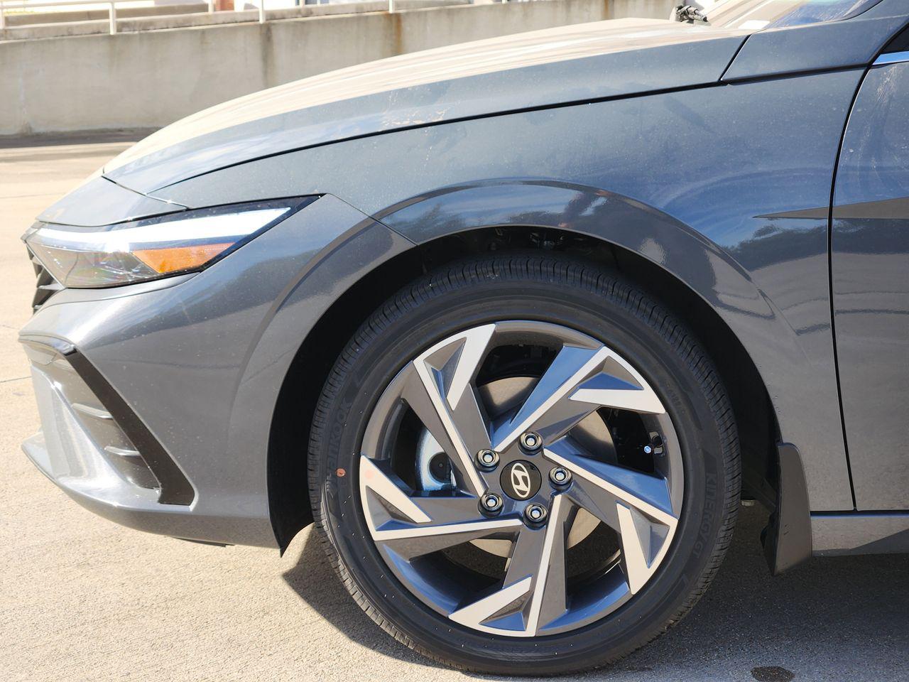 New 2026 PE2 Gray Hyundai Limited image 5