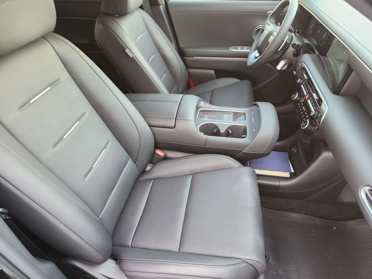 New 2026 A2B Black Hyundai Calligraphy FWD image 10