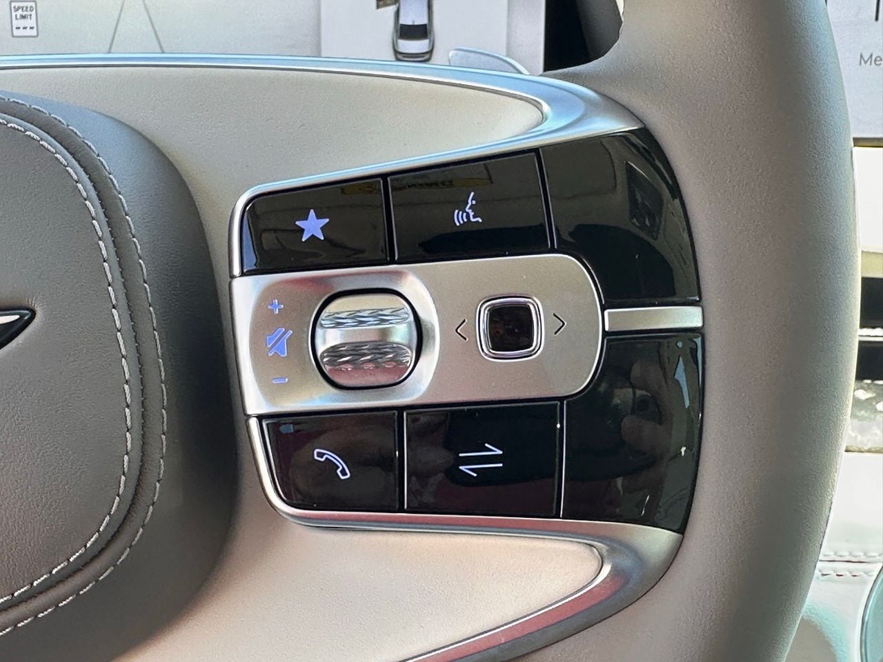 Used 2025 Uyuni White Genesis 3.5T e-SC image 27