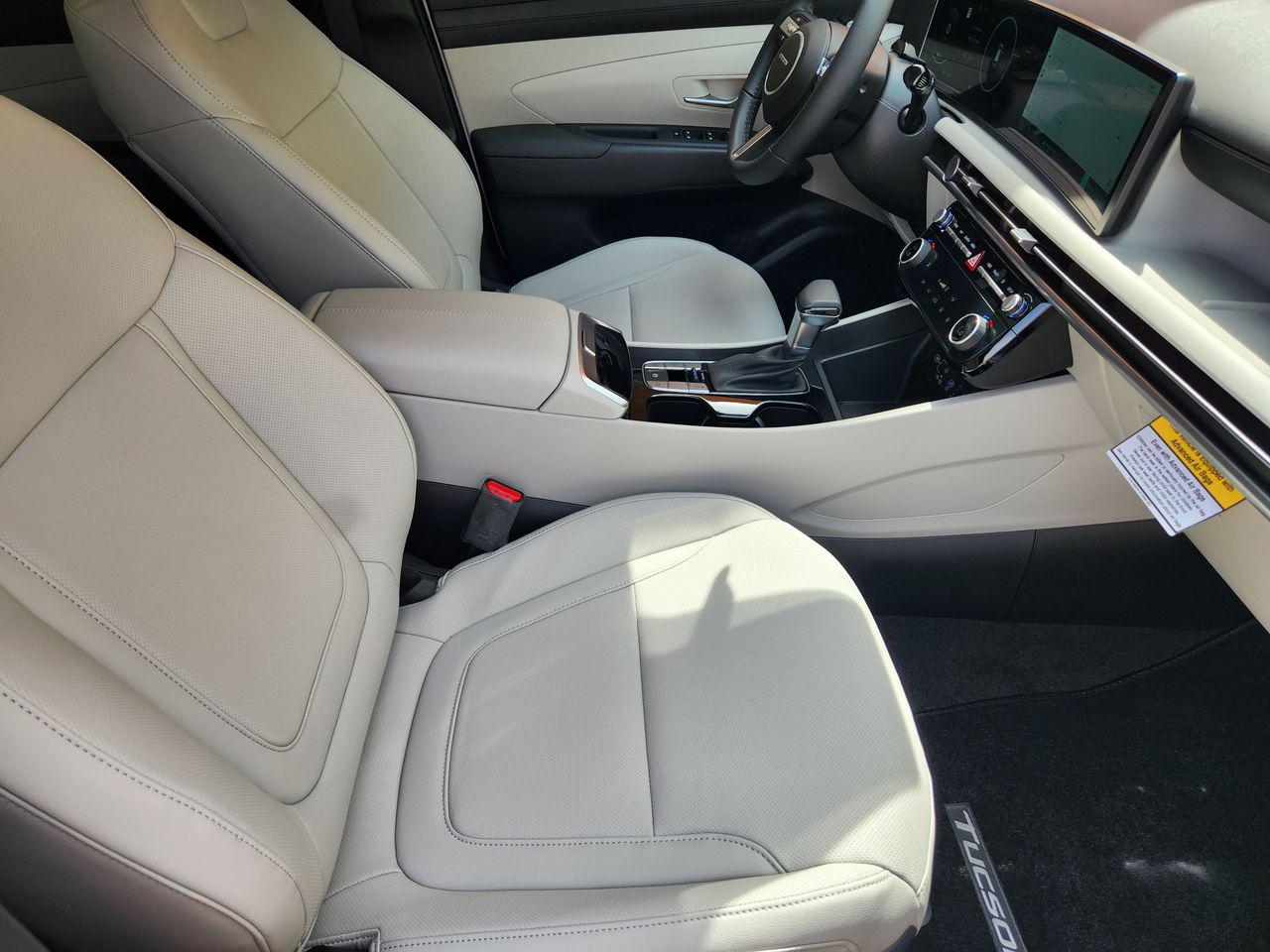 New 2026 W6H White Hyundai SEL Premium FWD image 11