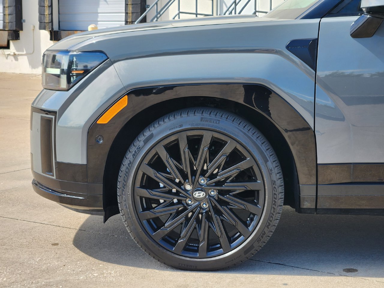 Used 2025 Hampton Gray Hyundai Calligraphy image 7