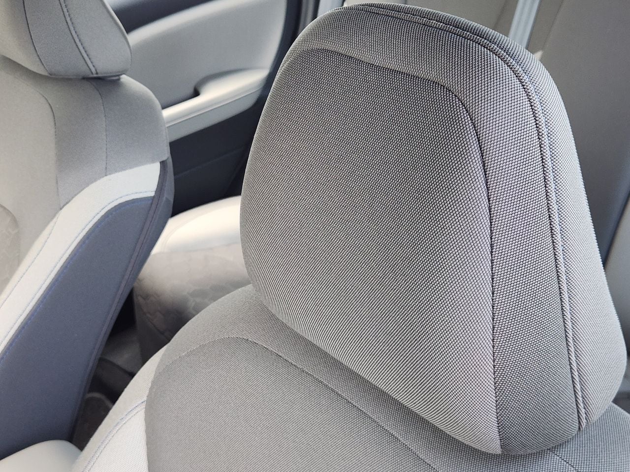 Used 2025 Horizon Blue Pearl Subaru Base image 11