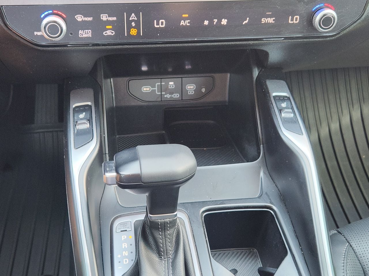 Used 2025 Dawning Red Kia S image 16