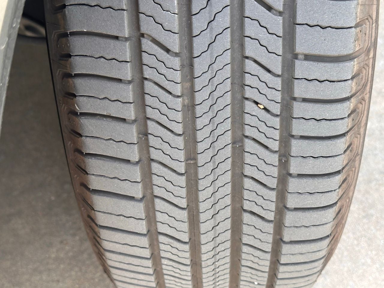 Used 2016 Graphite CADILLAC Luxury image 3