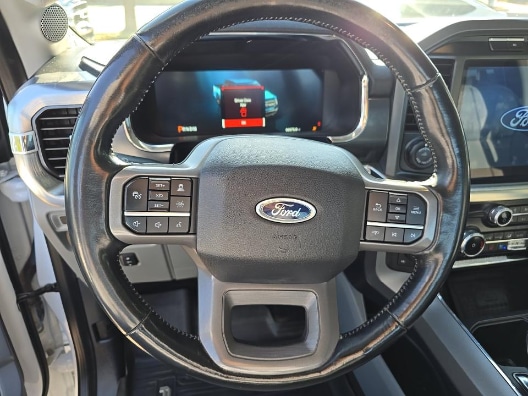 Used 2022 Oxford White Ford Lariat image 13