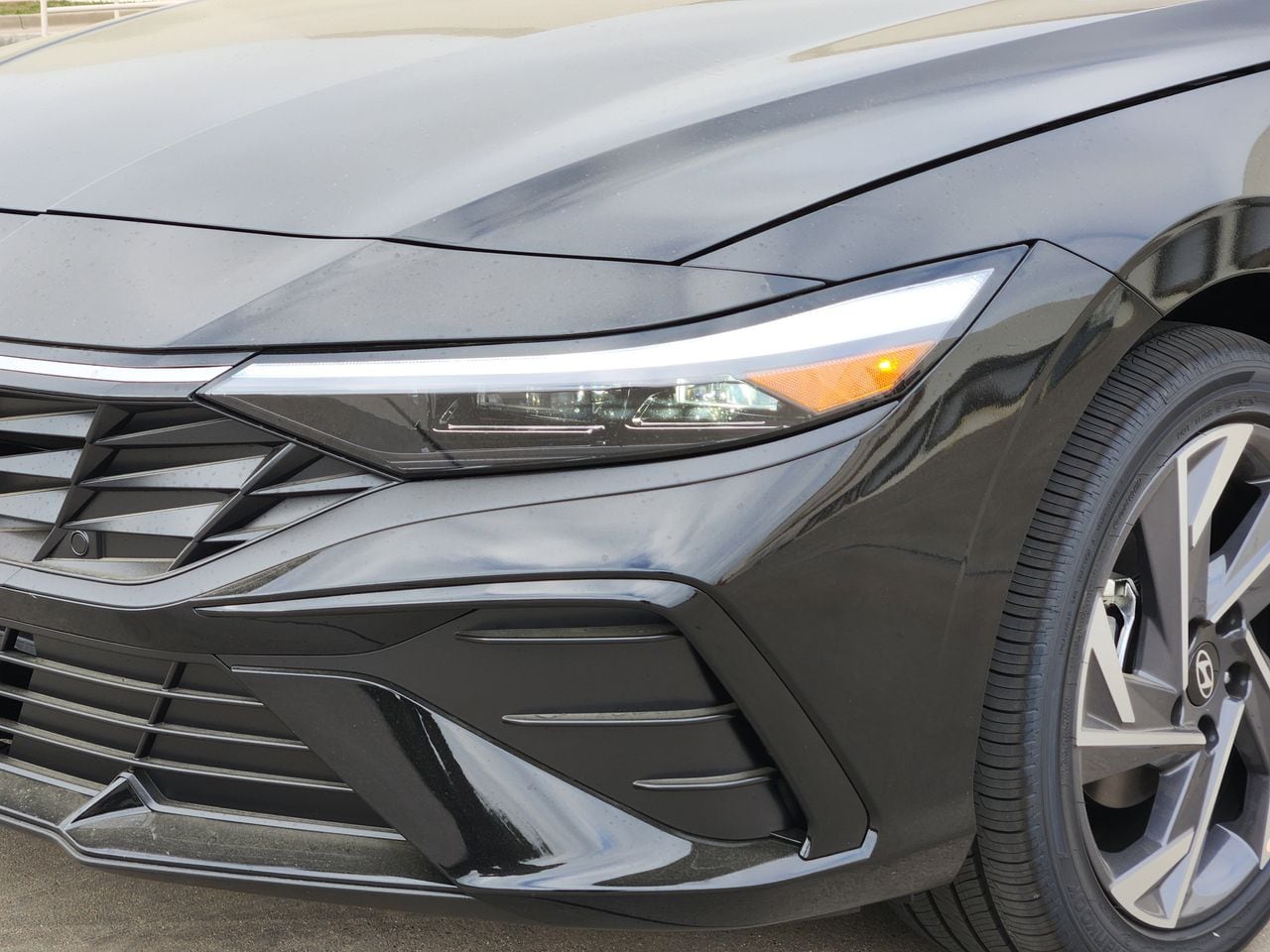 New 2026 A2B Black Hyundai Limited image 6