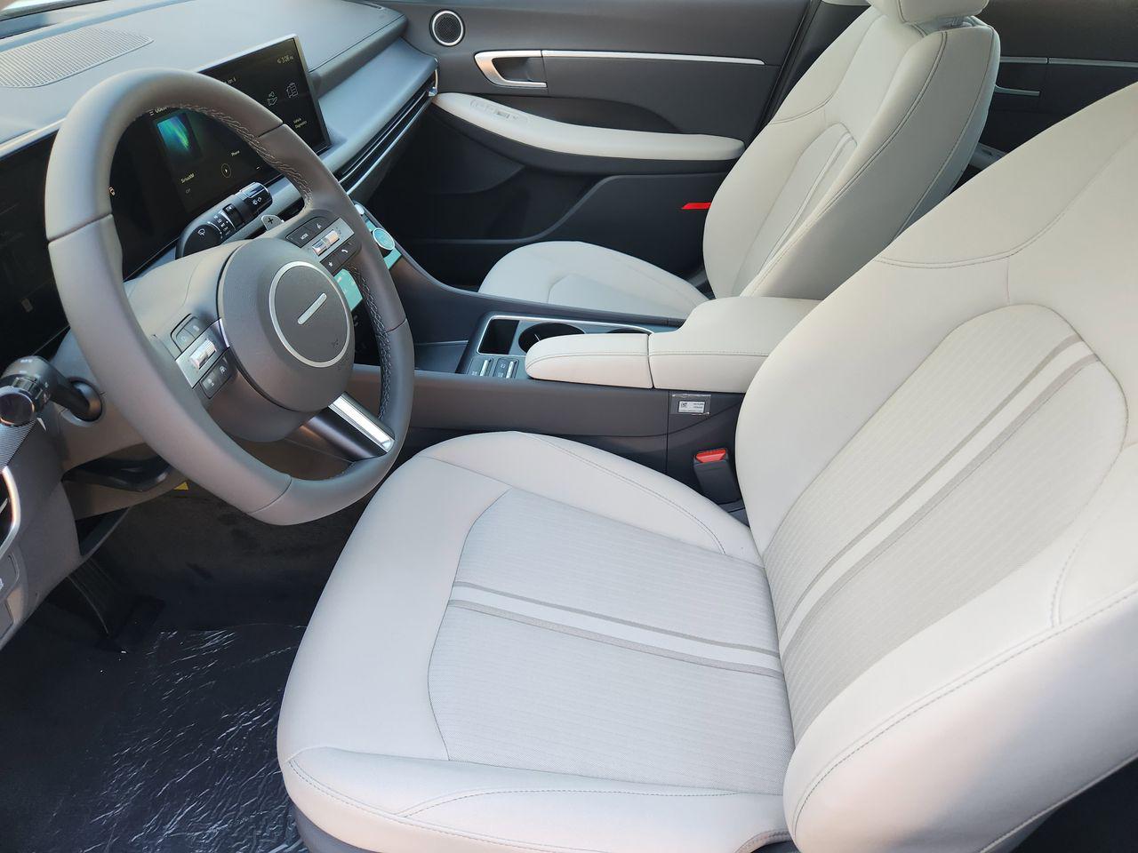 New 2026 W6H White Hyundai SEL Sport image 10