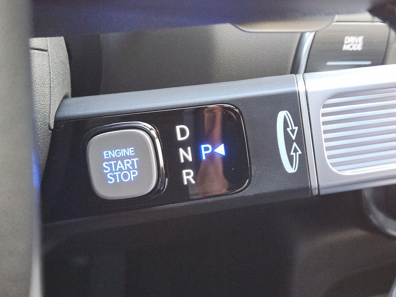 New 2027 Creamy White Pearl Hyundai SEL FWD image 17