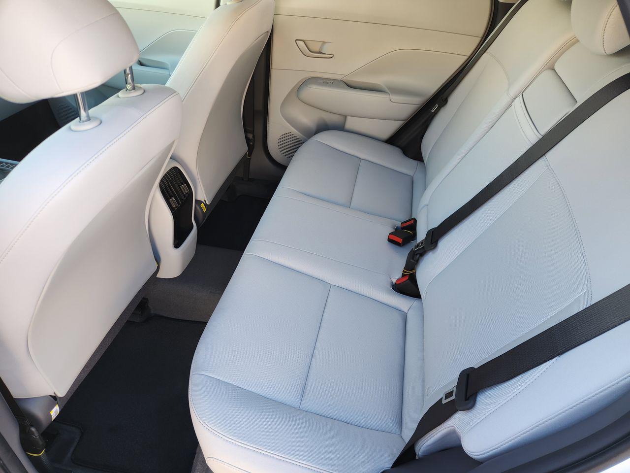 New 2026 SAW White Hyundai SEL Sport FWD image 28