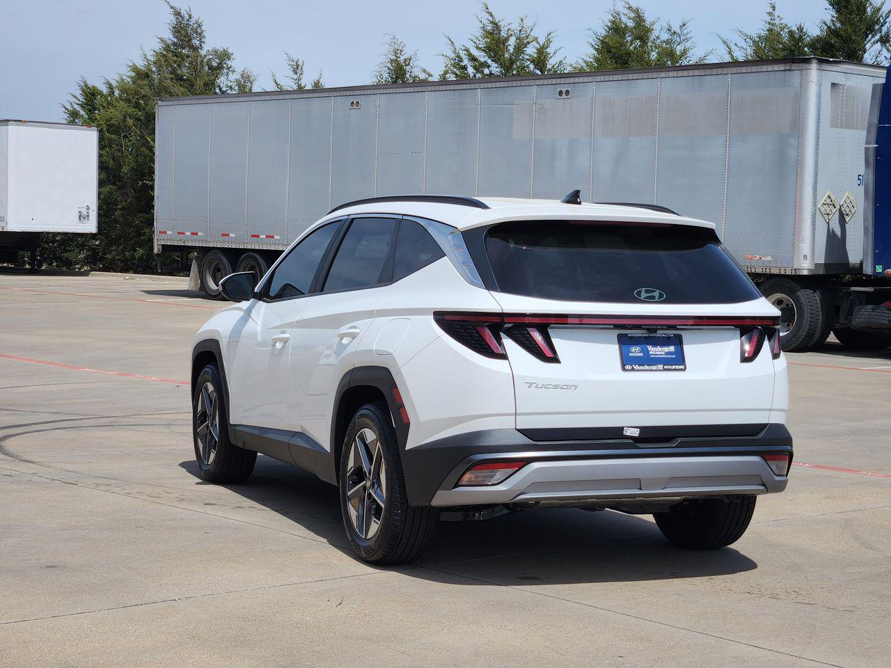 New 2026 W6H White Hyundai SEL Premium FWD image 3