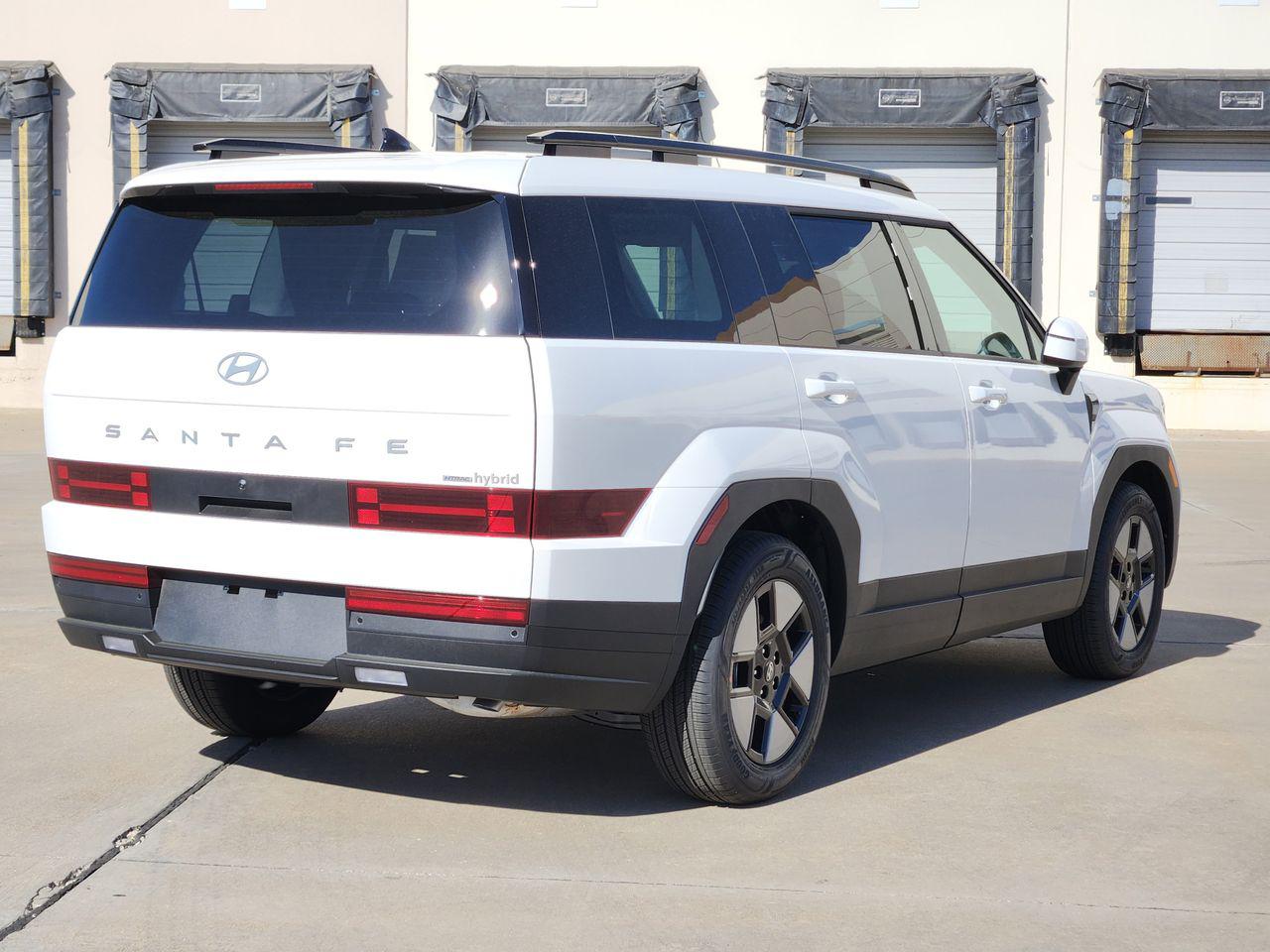 New 2026 W6H White Hyundai SEL image 4