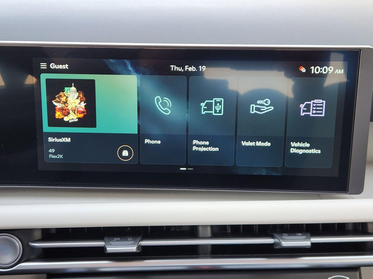 New 2026 W6H White Hyundai SE FWD image 13