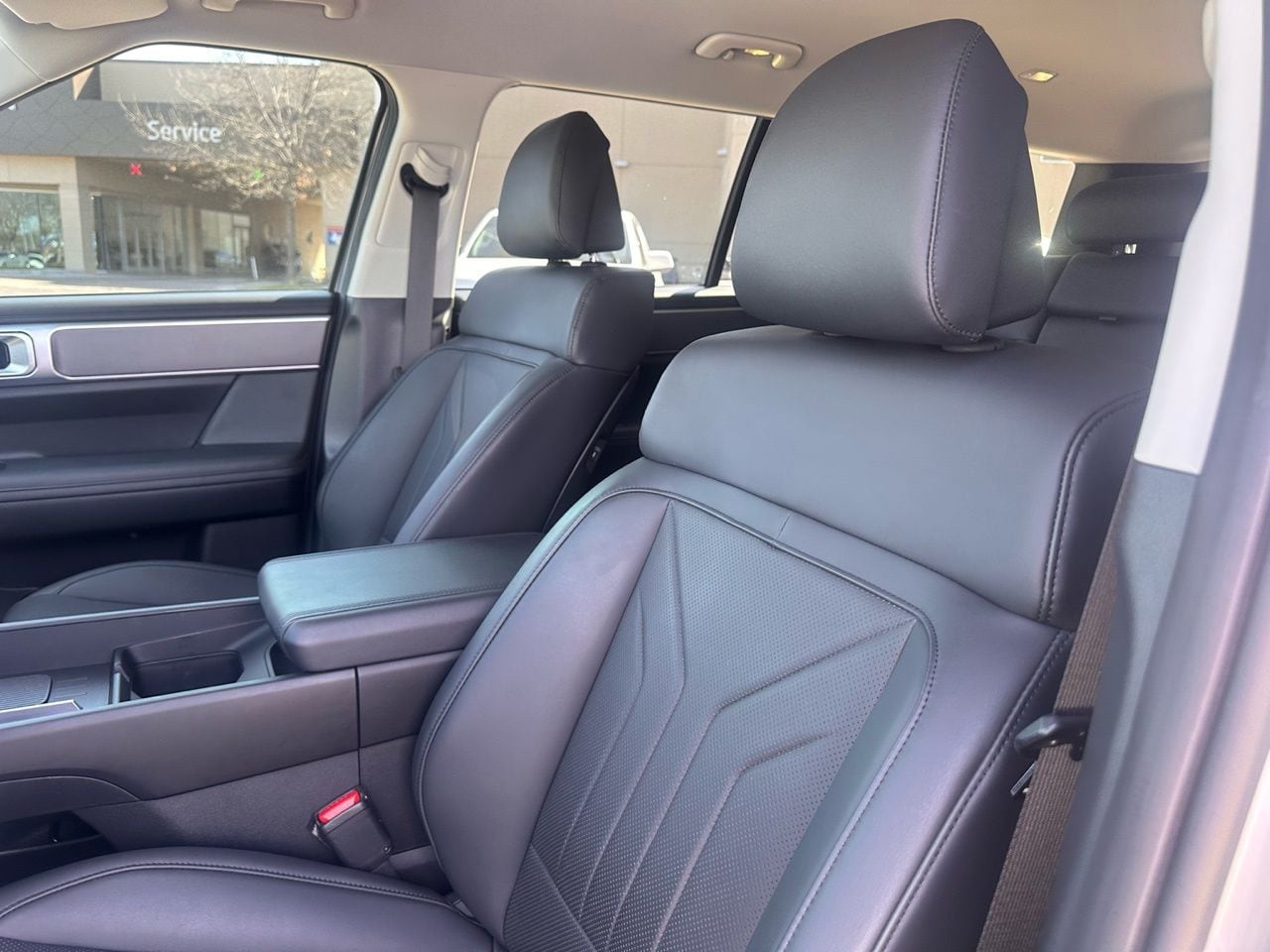 Used 2025 R2T Silver Hyundai SEL image 25